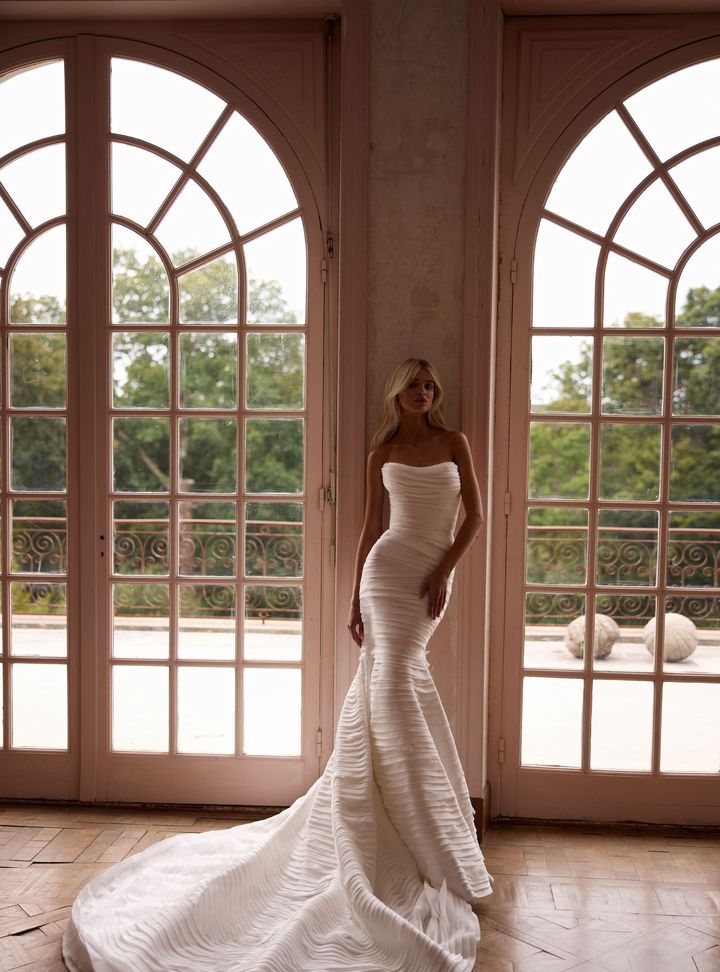 2025 Milla Nova -27-25 Balık Kesim Gelinlik