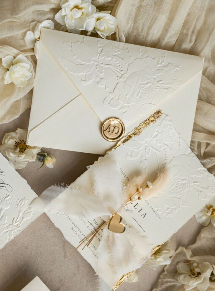 Kuru Çiçekli Altın Varaklı Davetiye Altın Varaklı Düğün Davetiye