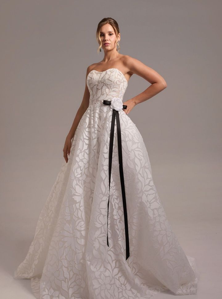 2026 Verdin 23-26 A Kesim Straplez Vintage Gelinlik