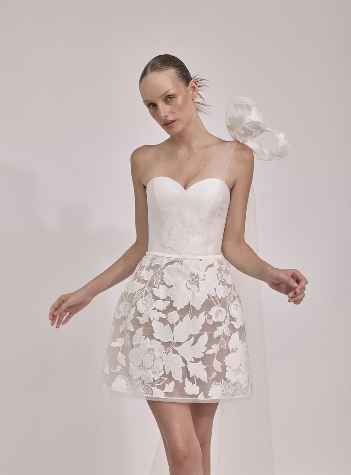 2026 Mira Zwillinger 18-26 Straplez Düz Kesim Göğüs Dekolteli Gelinlik