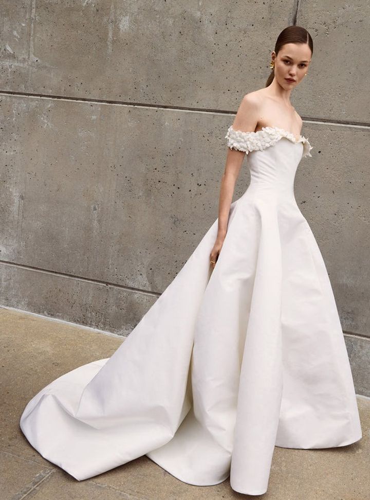 2026 Oscar de la Renta-12-26 A Kesim Düşük Omuz Modern Gelinlik