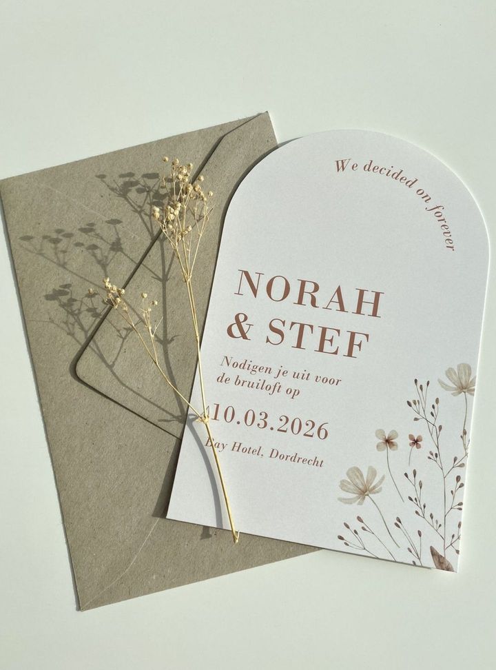 DVT-5-26 Düğün Çiçekli Sade Davetiye