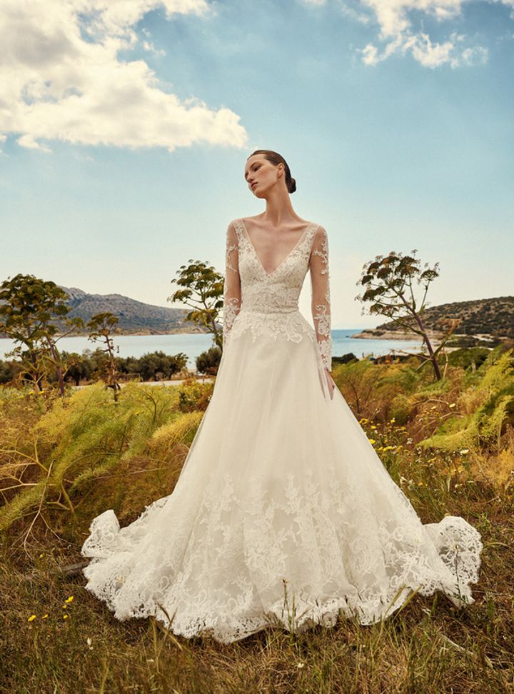 Costarellos Uzun Kollu Gelinlik A Kesim V Yaka Göğüs Dekolteli Gelinlik