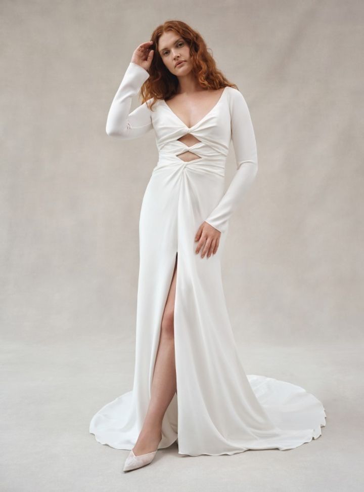 2025 Alexandra Grecco -14-25 A Kesim V Yaka Gelinlik