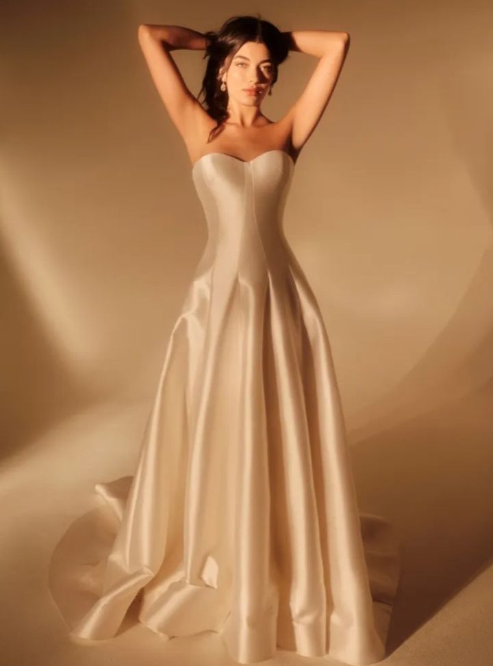 2025 Enaura -13-25 A Kesim Straplez Modern Gelinlik