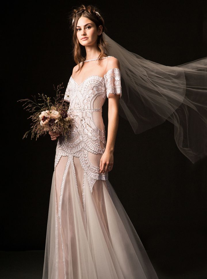 Temperley London İşlemeli Yarım Balık Kesim Gelinlik