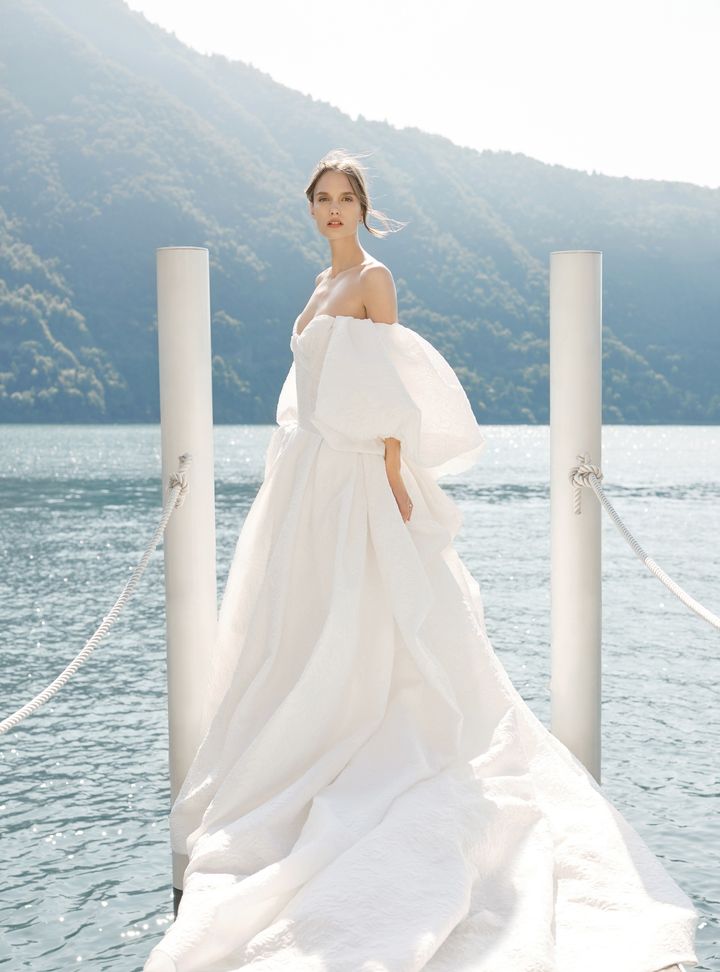 Monique Lhuillier Kabarık Kollu Gelinlik