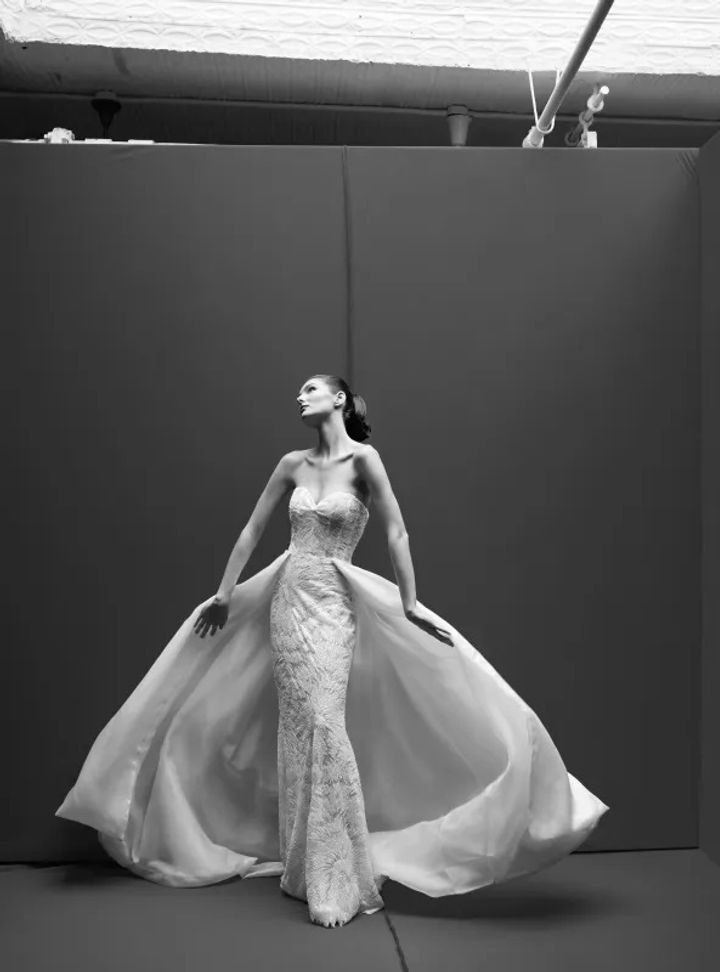 2025 Francesca Miranda -7-25 Balık Kesim Straplez Sırt Dekolteli Gelinlik