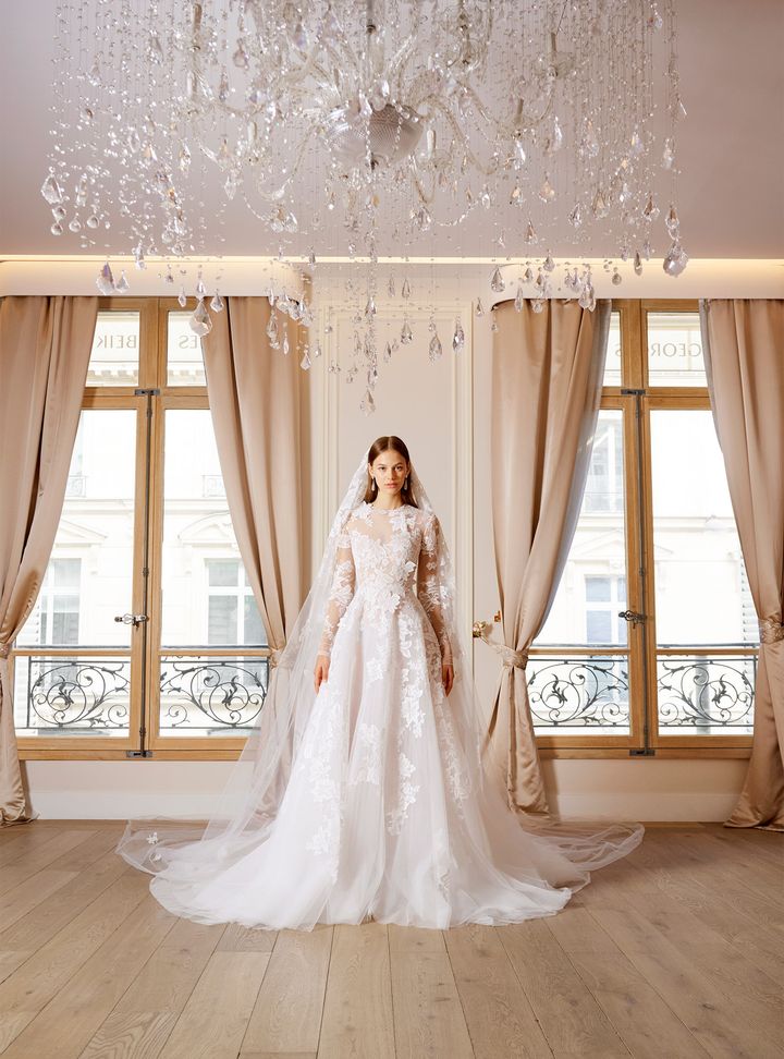 2025 Georges Hobeika -12-25 A Kesim Gelinlik