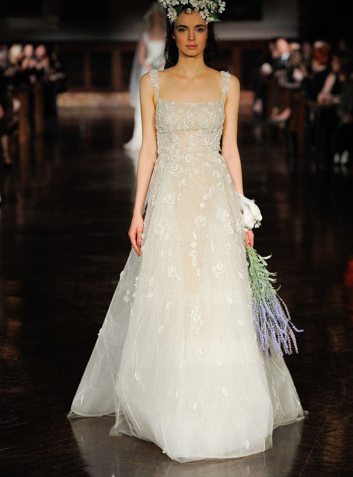 Reem Acra Kalın Askılı A Kesim Gelinlik Modeli