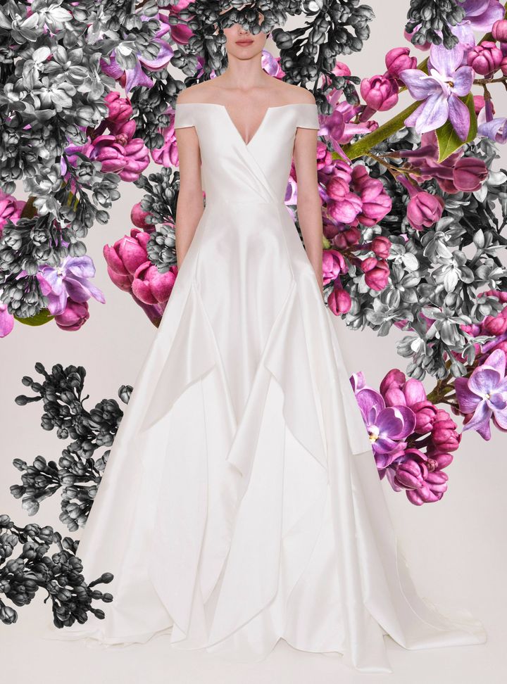 Reem Acra Hareketli Etekli Gelinlik