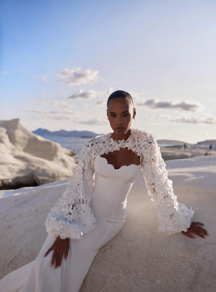 2025 Eva Lendel -1-25 A Kesim Modern Göğüs Dekolteli Gelinlik