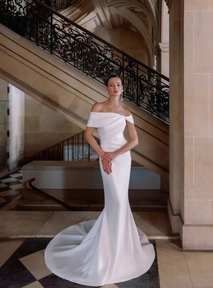 2025 Sareh Nouri -5-25 Balık Kesim Düşük Omuz Modern Gelinlik