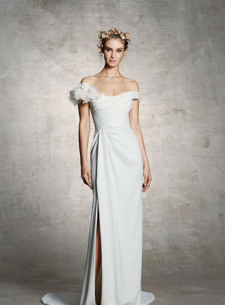 Marchesa Yırtmaçlı Düşük Omuz Gelinlik