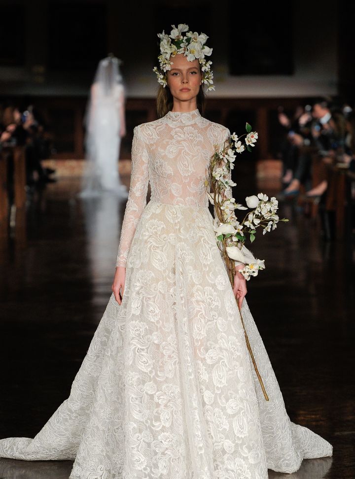 Reem Acra Hakim Yaka Uzun Kollu Gelinlik