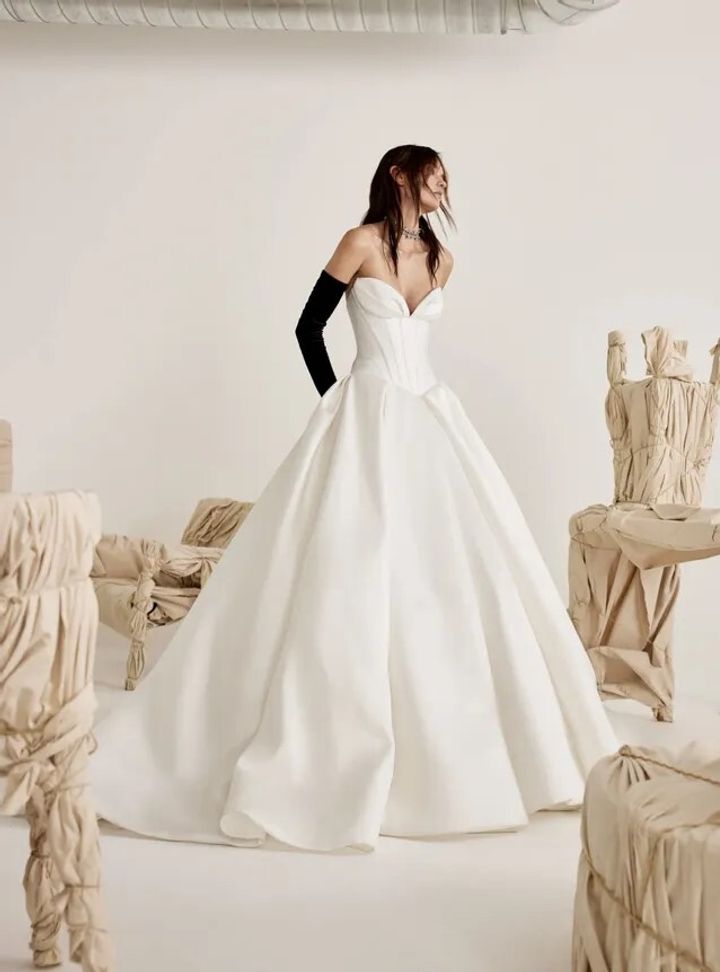 2025 Rita Vinieris -3-25 Prenses Kesim Straplez Modern Gelinlik