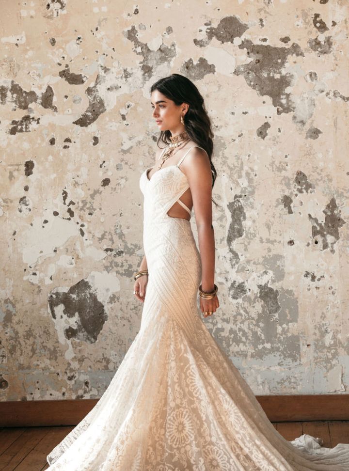 Rue de Seine Sırt Dekolteli Balık Gelinlik