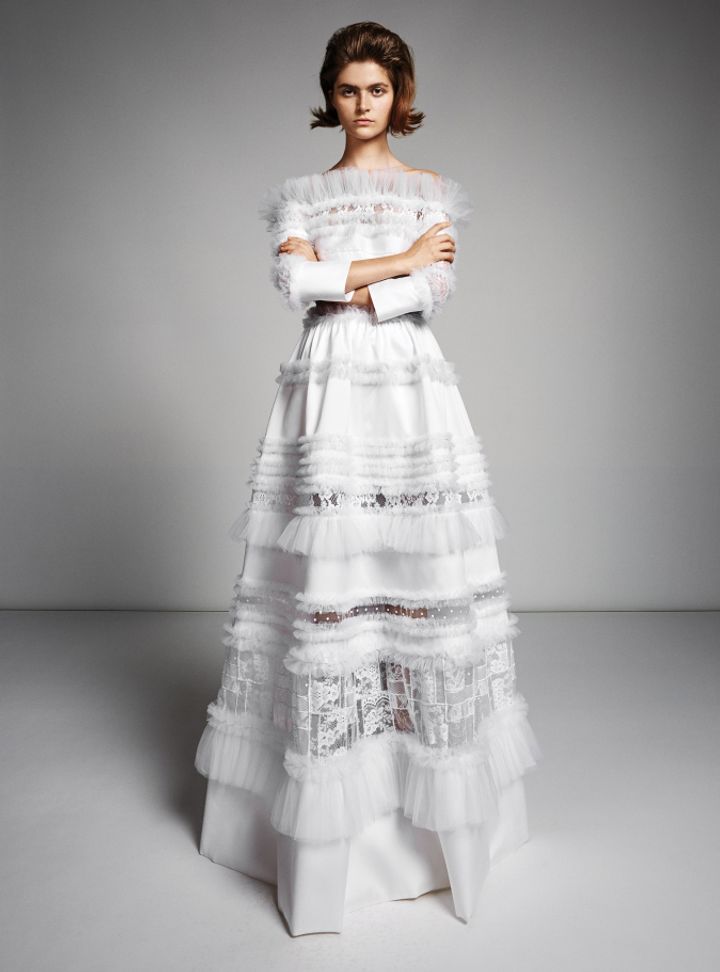 Viktor & Rolf Fırfırlı Düşük Omuz Gelinlik