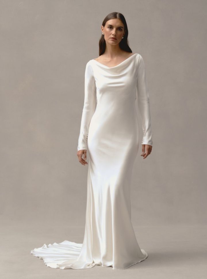 2025 Alexandra Grecco -9-25 Balık Kesim Gelinlik