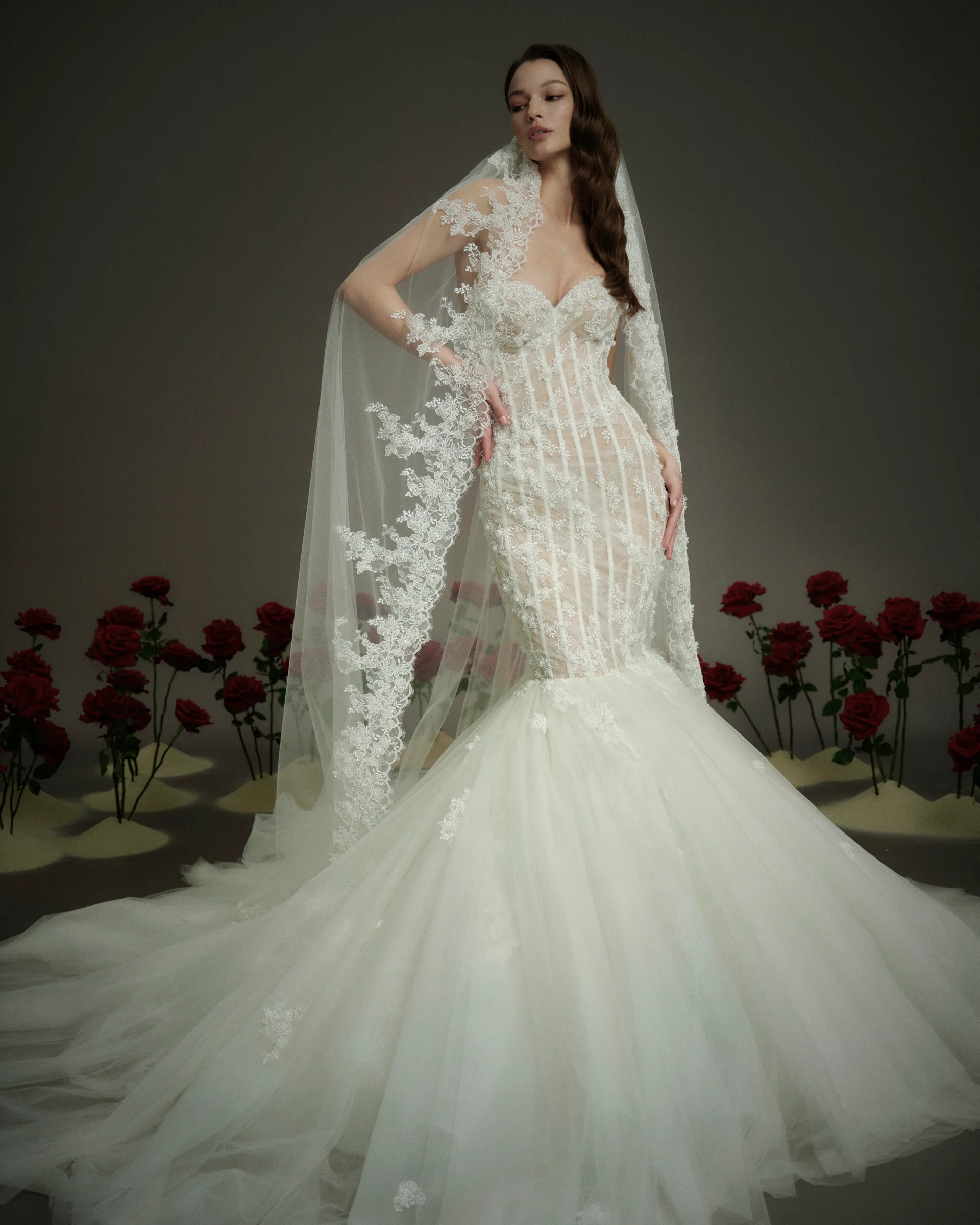 2026 Nicole + Felicia -13-26 Balık Kesim Straplez Sırt Dekolteli Gelinlik