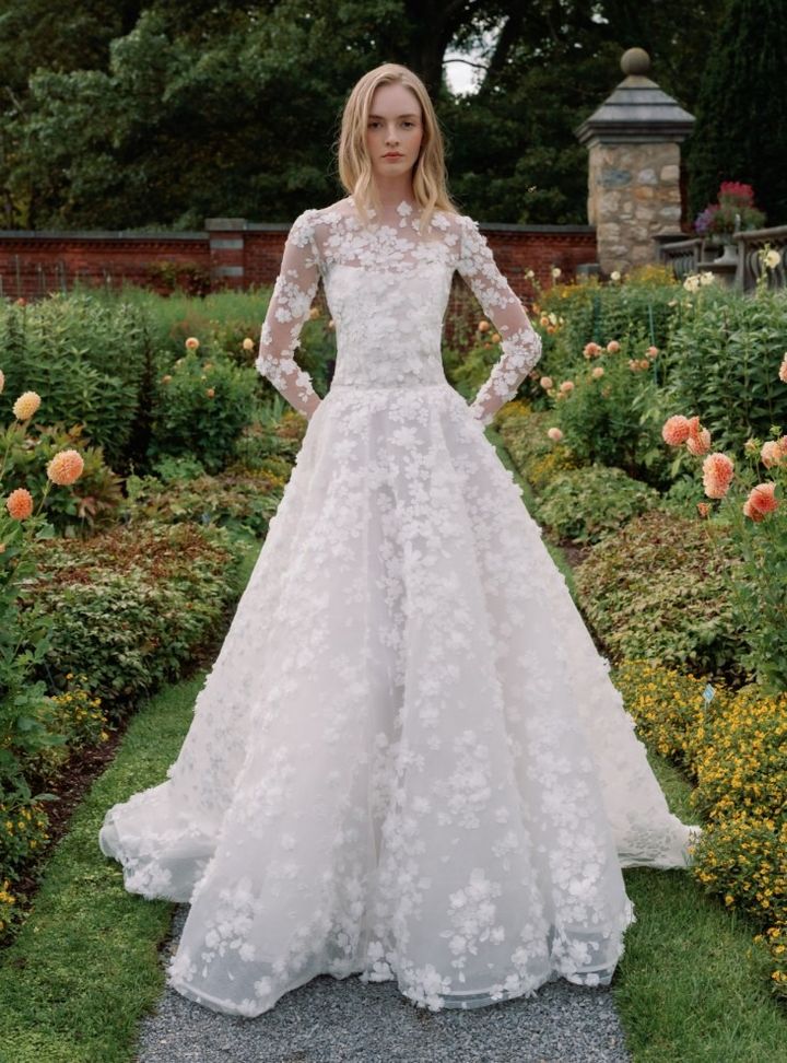 2026 Sareh Nouri-19-26 A Kesim Dekoltesiz Romantik Gelinlik