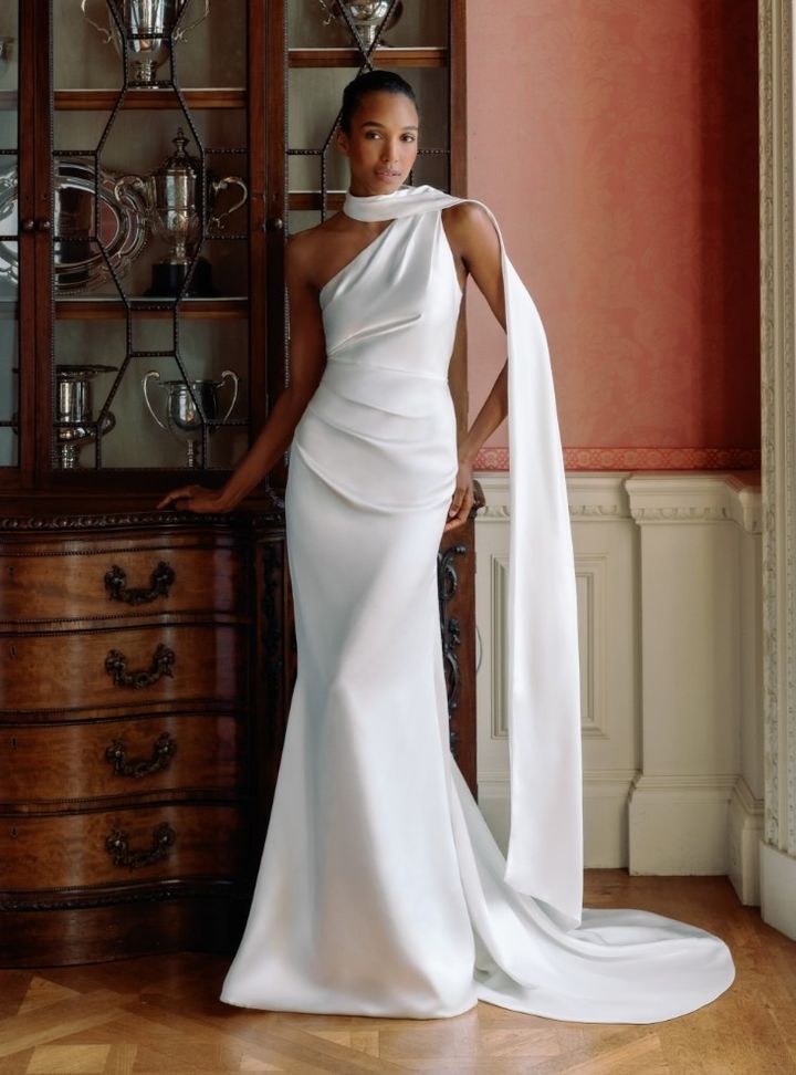 2026 Sareh Nouri-21-26 Balık Kesim Modern Dekoltesiz Gelinlik