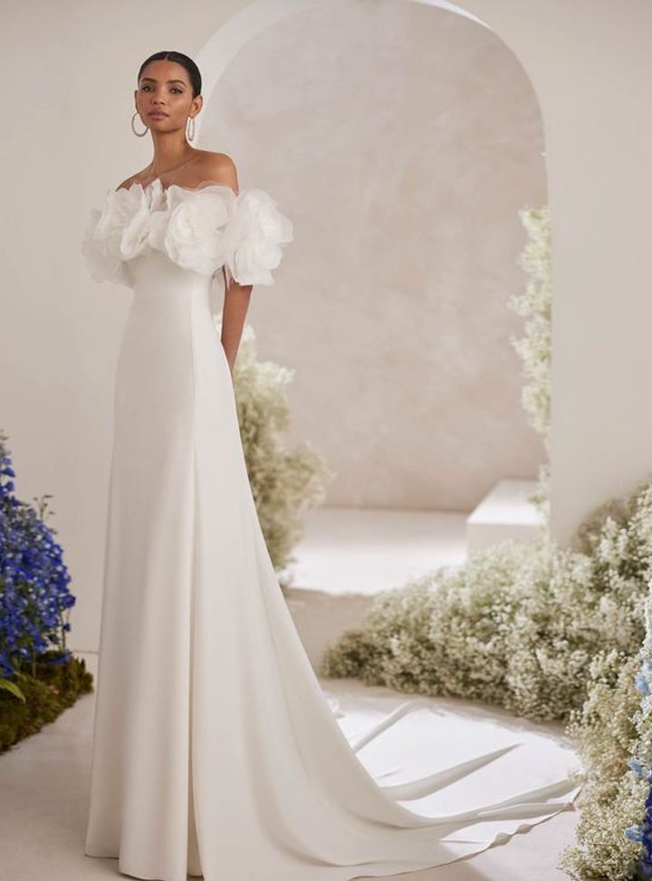 2025 Rosa Clara Düşük Omuz Kuyruklu Gelinlik