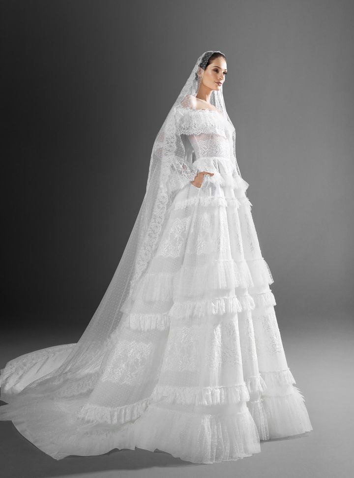 Zuhair Murad Düşük Omuzlu Gelinlik