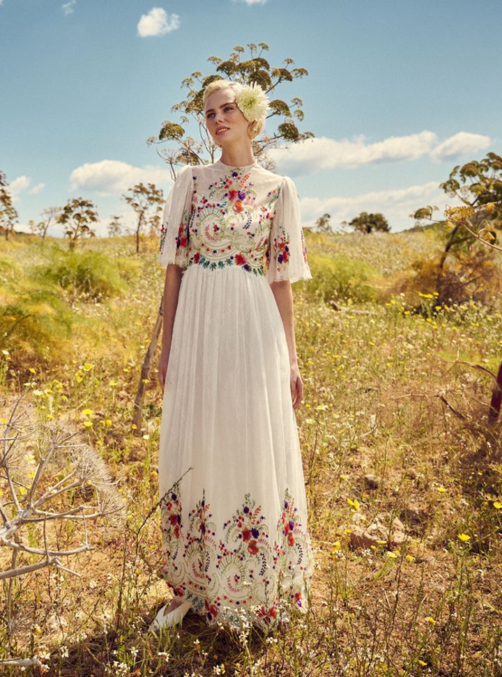 Renkli Çiçekli Gelinlik Modeli Balık Kesim Gelinlik