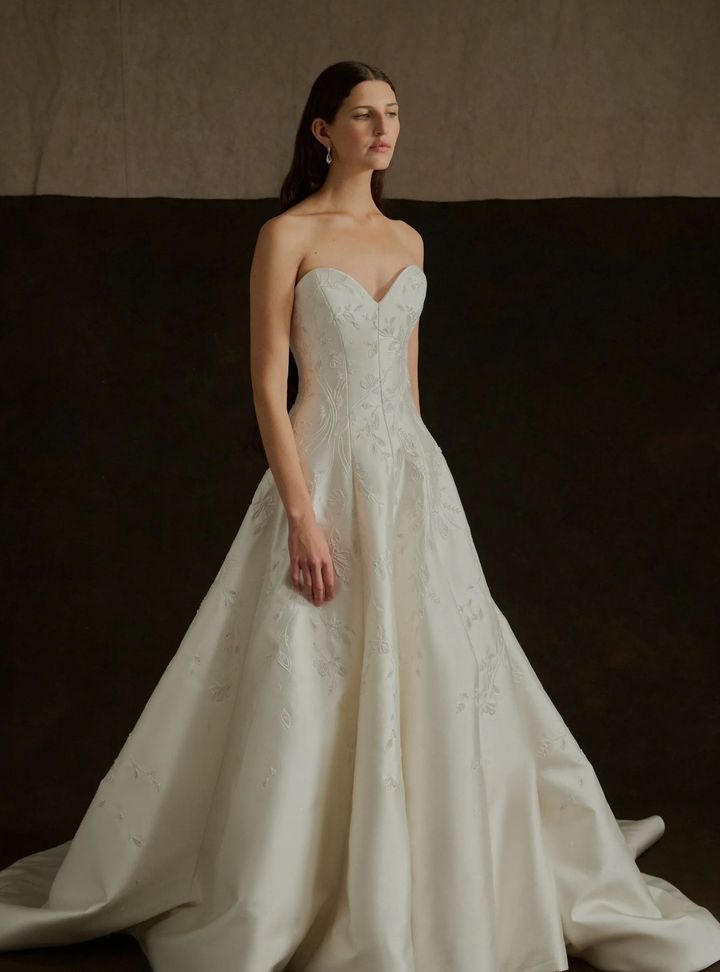 2026 Enaura-22-26 A Kesim Straplez Modern Gelinlik