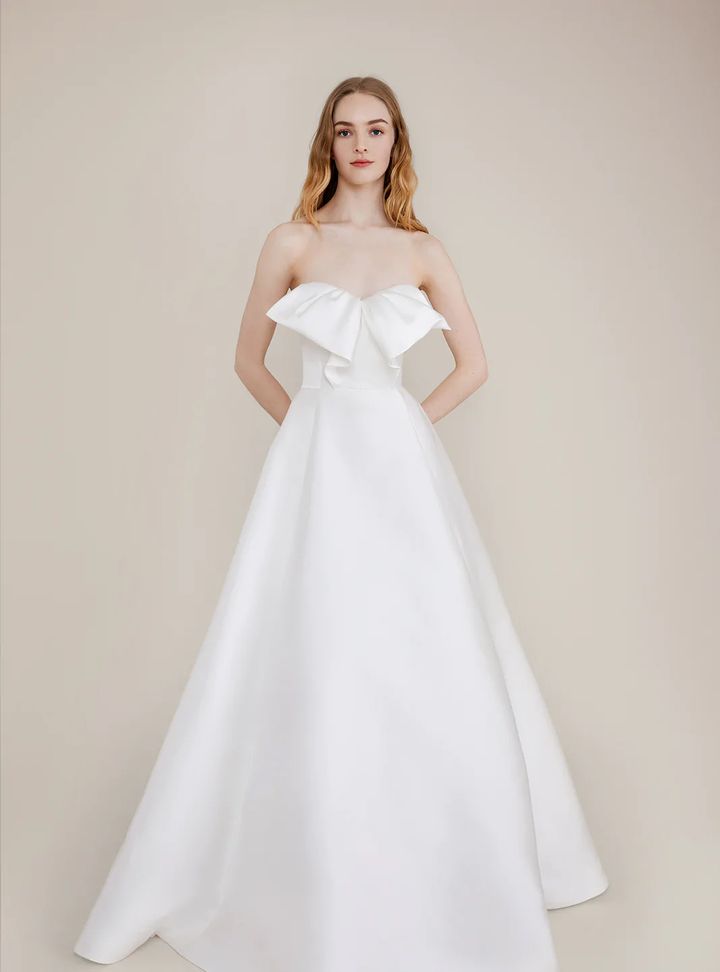 Lela Rose Göğüs Detaylı Gelinlik