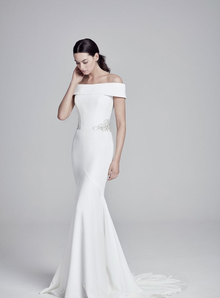 Suzanne Neville Düşük Omuz Balık Gelinlik