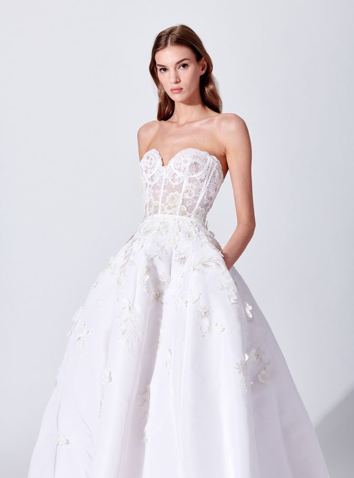 Oscar de la Renta Üstü Korsajlı A Kesim Gelinlik