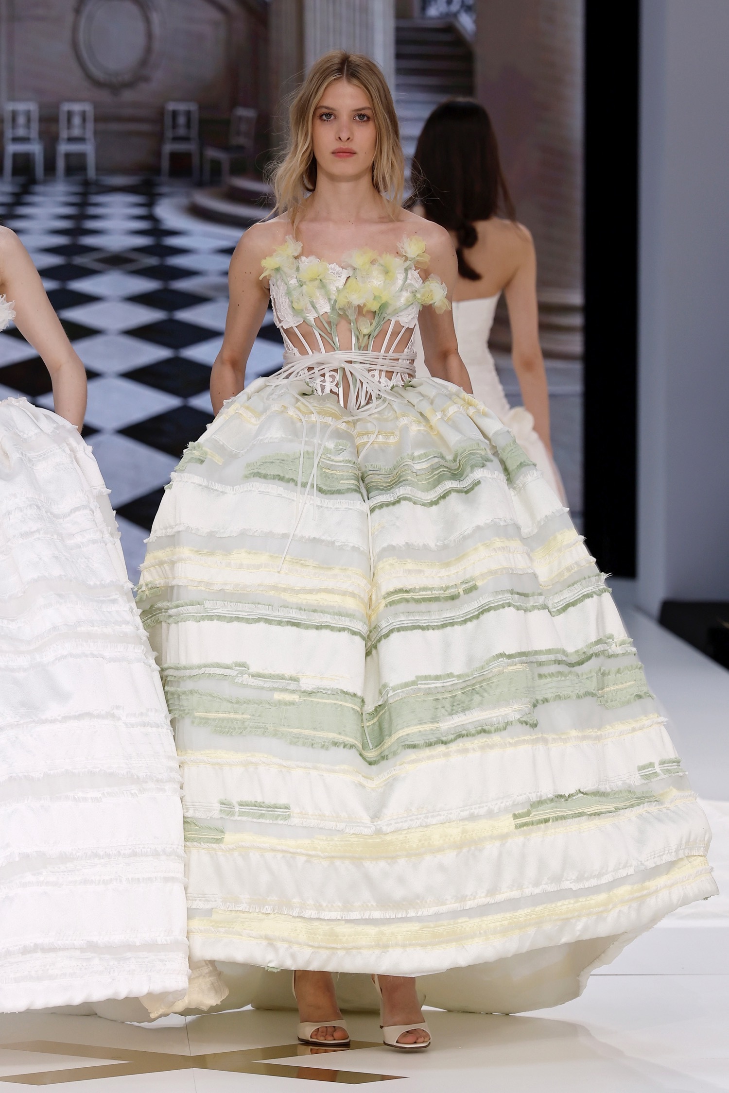 2026 Yolan Cris -21-26