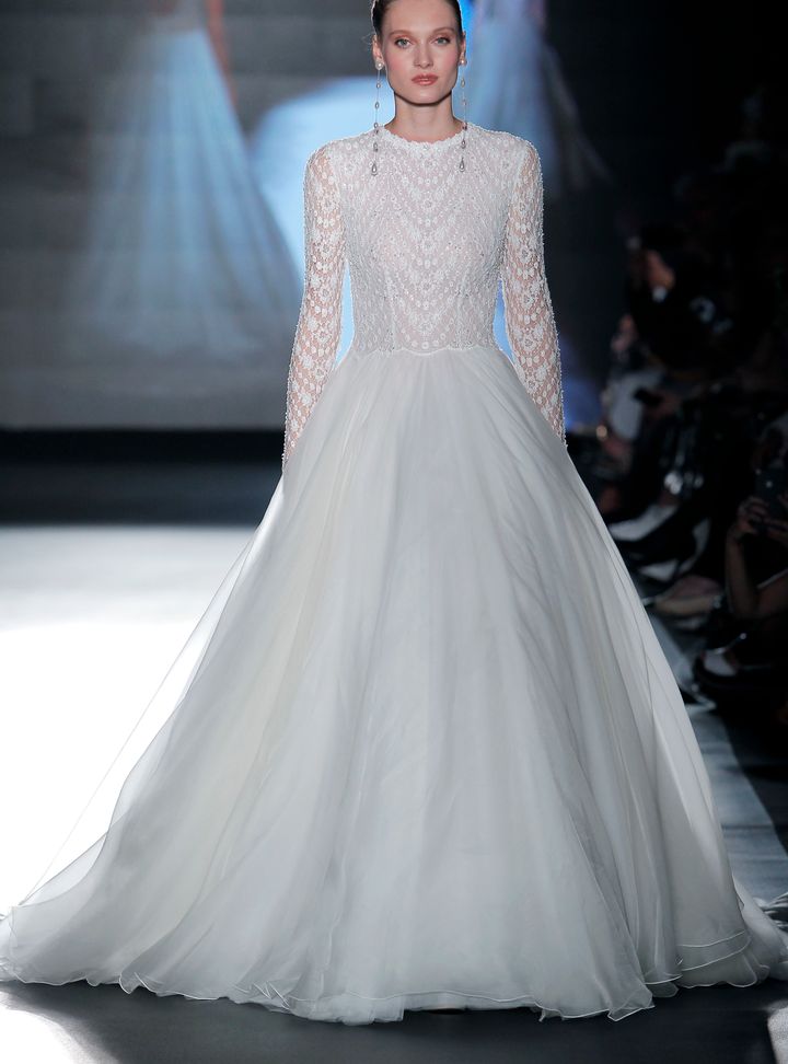 Rosa Clara Bisiklet Yaka Uzun Kollu Gelinlik