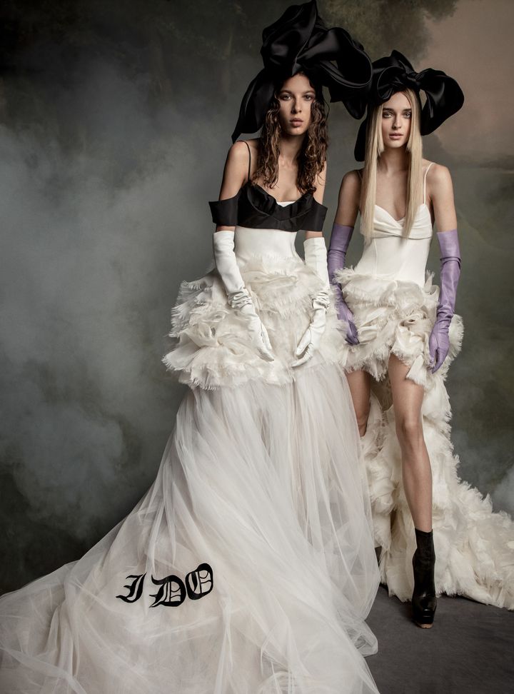 Vera Wang Yazılı Gelinlik Modeli