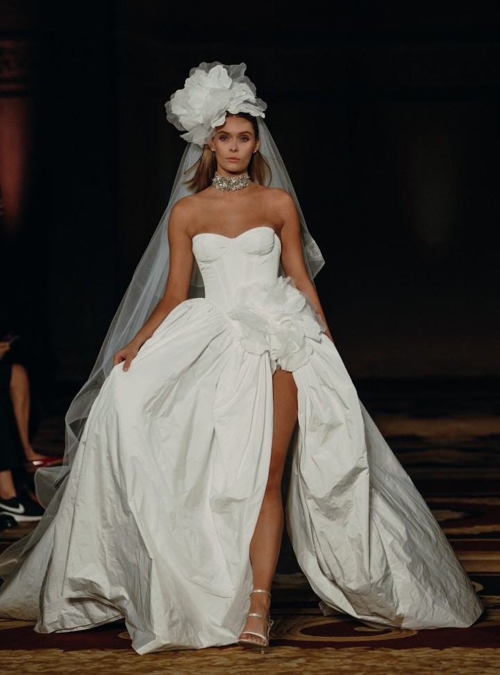 Berta -2-25 A Kesim Gelinlik