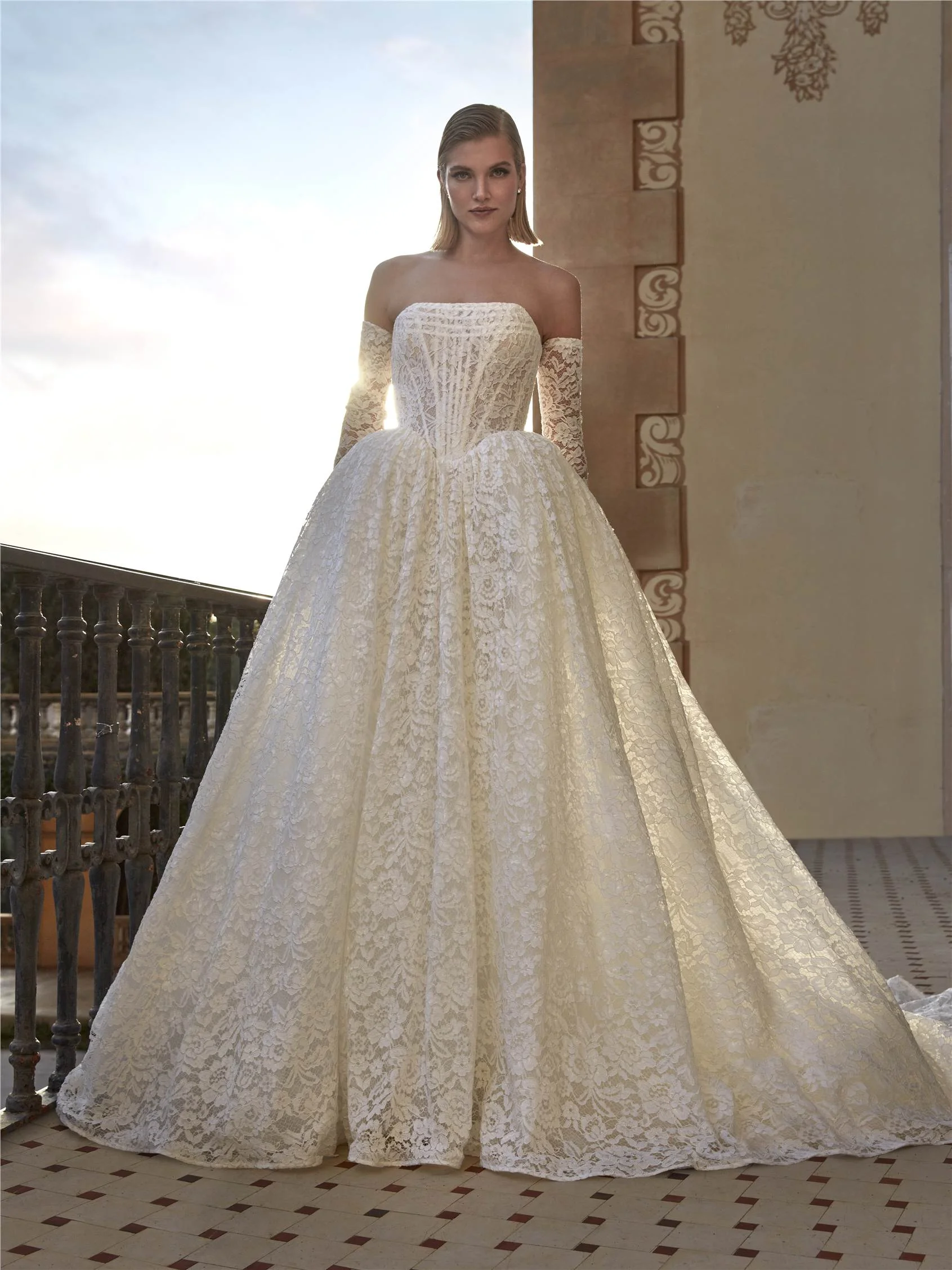 2026 Pronovias -28-26 Prenses Kesim Straplez Romantik Gelinlik