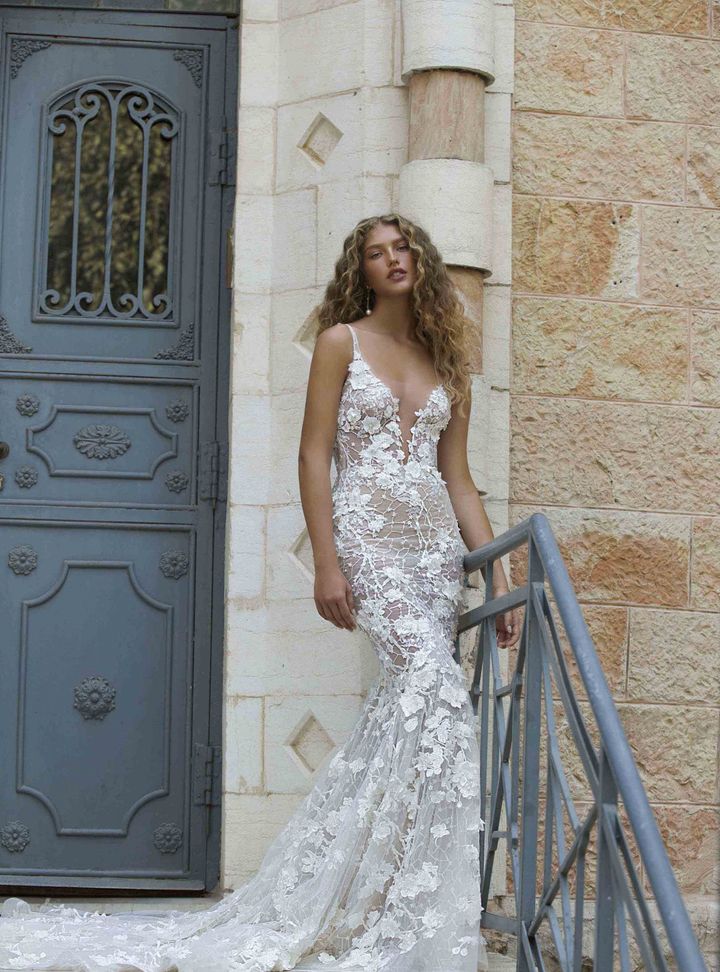 Berta Derin V Yaka Gelinlik