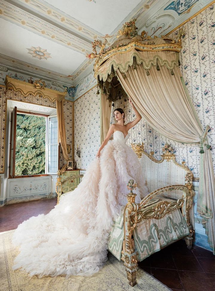 2025 Monique Lhuillier -1-25 A Kesim Straplez Gelinlik