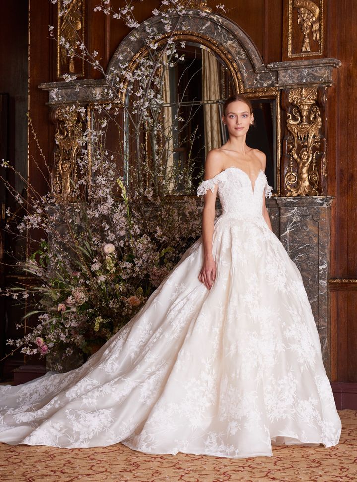 Monique Lhuillier Kalp Yaka Kabarık A Kesim Gelinlik