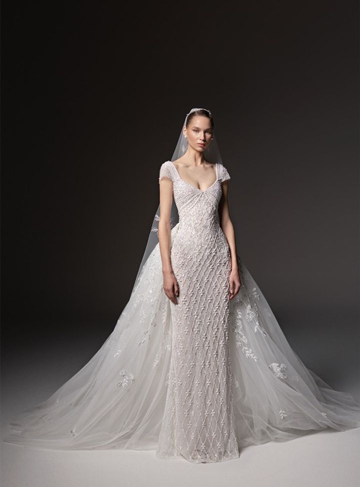 2026 Georges Hobeika -24-26 A Kesim V Yaka Modern Gelinlik