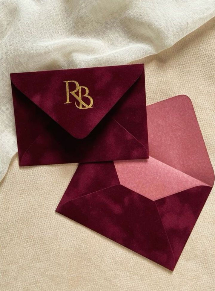 Monogramlı Bordo Davetiye Kadife Kına Davetiye