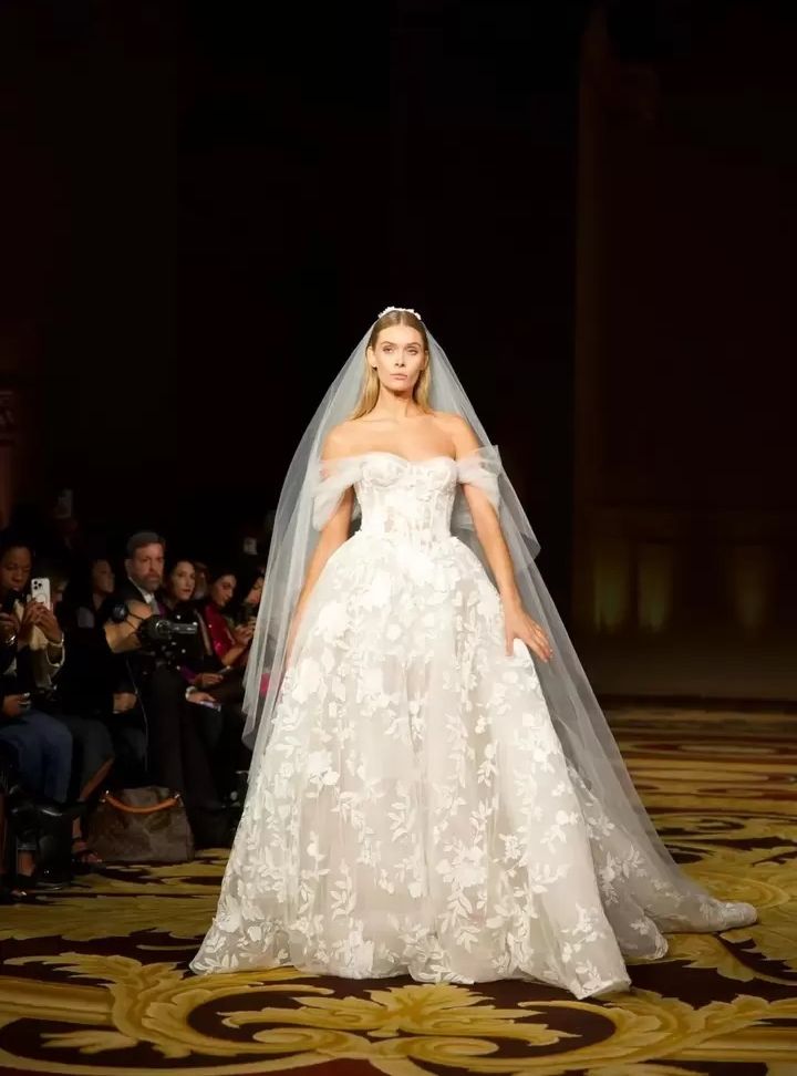 2025 Berta Düşük Omuz A Kesim Gelinlik