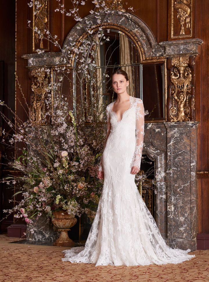 Monique Lhuillier Dantel Kollu Gelinlik 