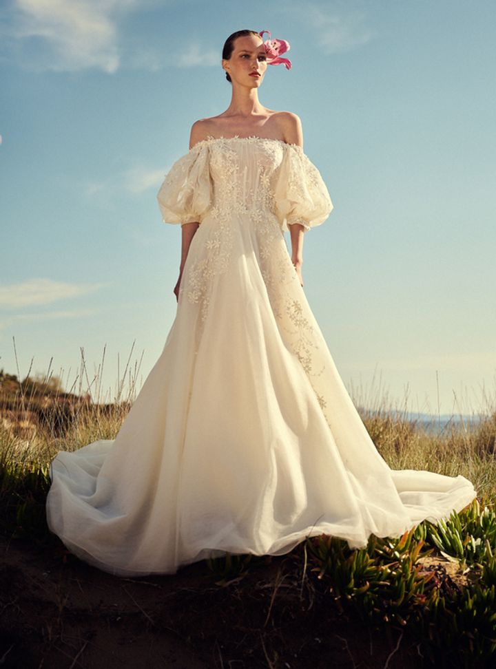 Costarellos Düşük Omuz Gelinlik