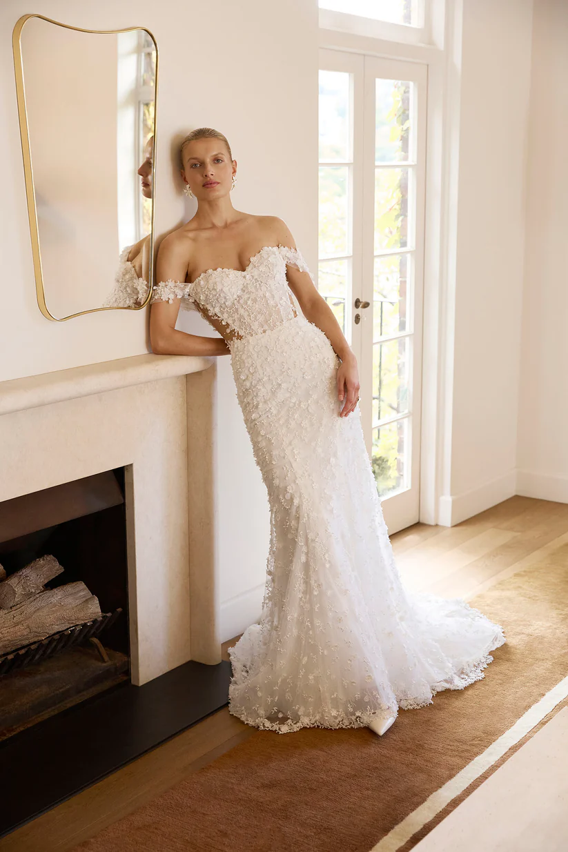 2026 La Premiere -23-26 Balık Kesim Sırt Dekolteli Düşük Omuz Gelinlik