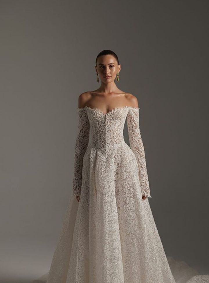 Amara 1 - Berta Couture  A Kesim Vintage Sırt Dekolteli Gelinlik