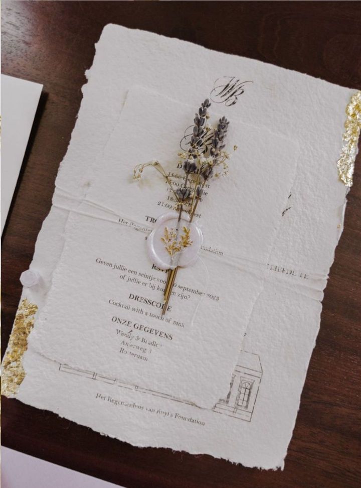 Kuru Çiçekli Vintage Davetiye Altın Varaklı Düğün Davetiye