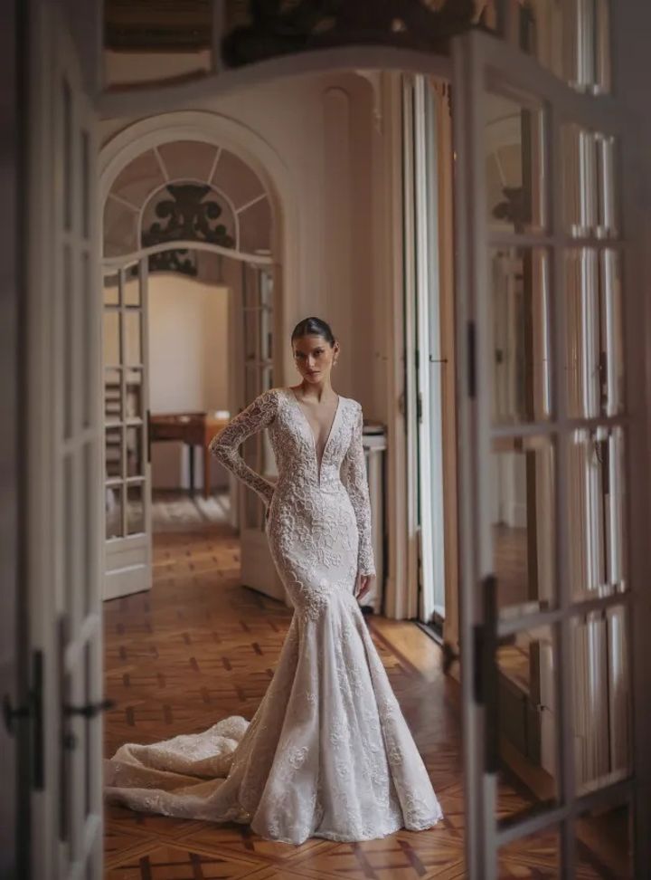 2025 Wona Concept -6-25 Balık Kesim V Yaka Gelinlik